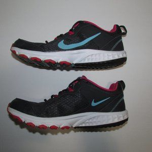 Nike Wild Trail Running shoes Size 8